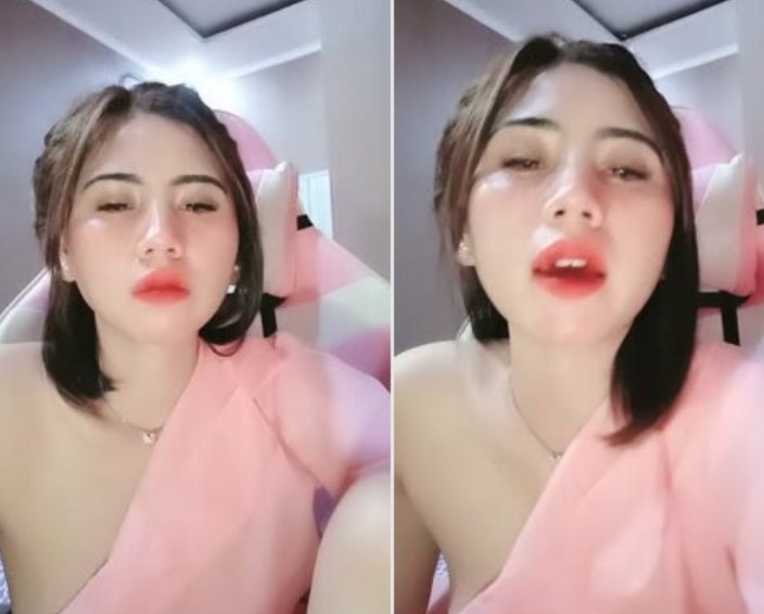 Tante Chacha Berawajah Imut Show Uting